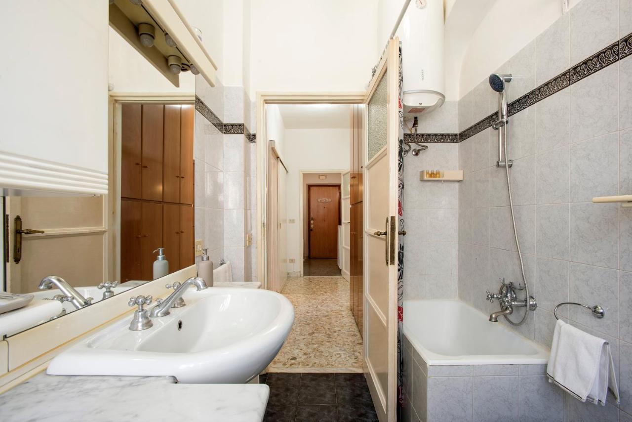 Art Of Living - Suite Elegante Nel Cuore Di Roma Exteriör bild